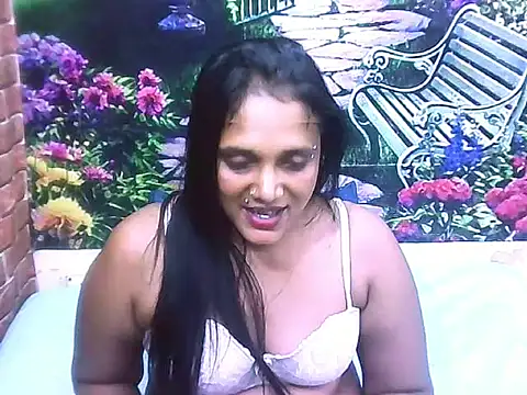 IndianSexyLady20: онлайн-секс-чат