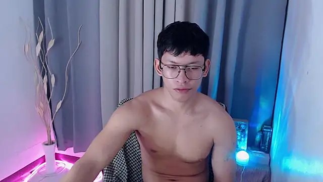 pinkcock_froi2305 网络视讯表演