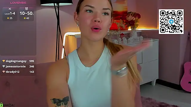 CherryLexi_: онлайн-секс-чат