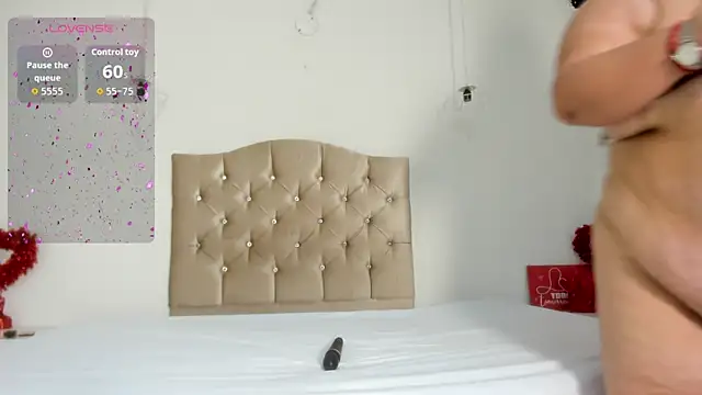 แชท XXX สดของ Suggar-bbw