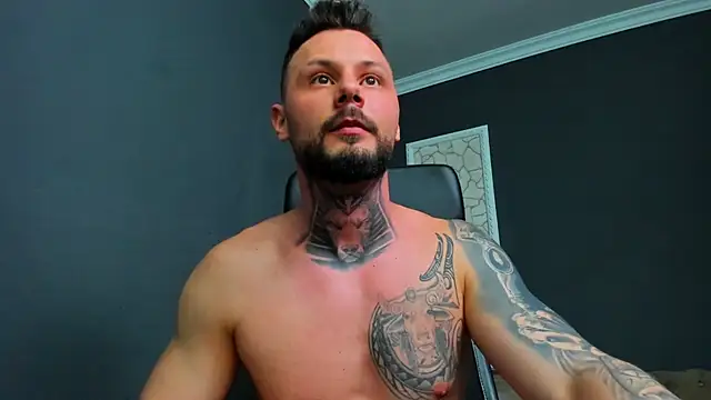 BrianHunts 现场XXX聊天