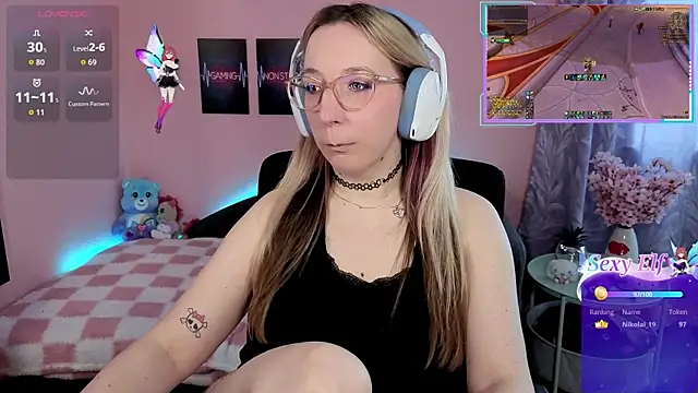 JustKerry: онлайн-секс-чат