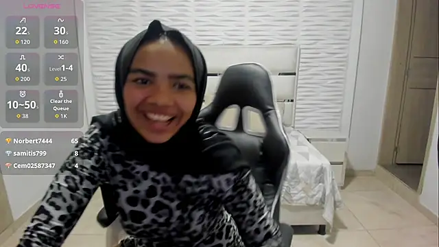 Chat +18 de Jalilat_billal ao vivo