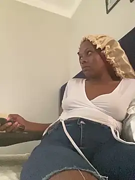 Dellah27 Adlı Modelin Canlı XXX Sohbeti