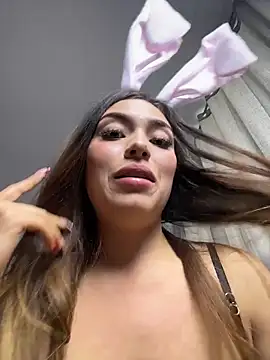 CelesteandBoss_ élő XXX-chatje