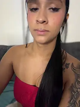 Isabella-Teen's Live XXX Chat