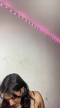 NikitaDragunXXX Adlı Modelin Web Kamerası Şovu