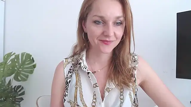 AliciaDesire's Live XXX Chat