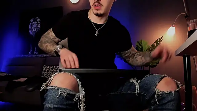 uptomatty: онлайн-секс-чат