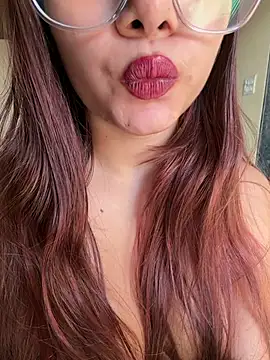 Queen_sofiyaa's Live XXX Chat