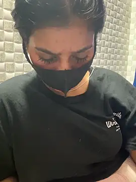 True_Love009's Live XXX Chat