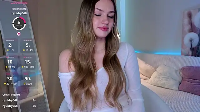 SmolCutie Chat XXX in diretta