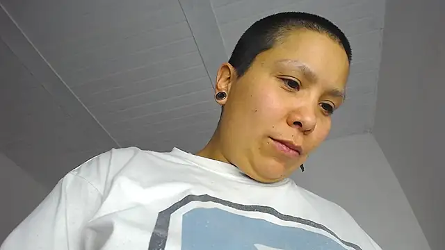 nat_evans8's Live XXX Chat