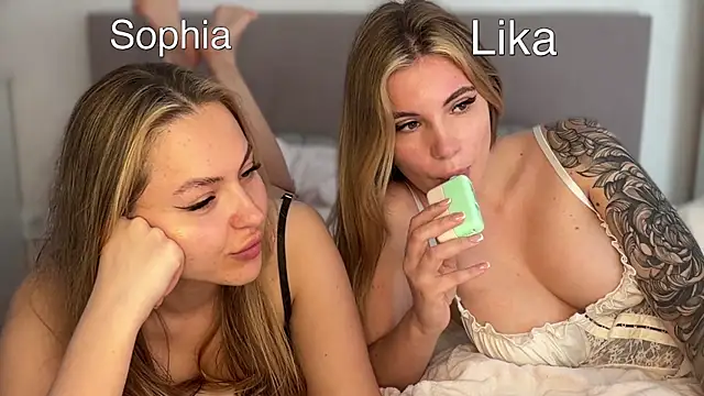 PinkNoir élő XXX-chatje