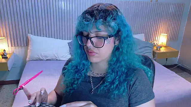 Eli666uwu's Live XXX Chat