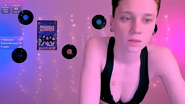 Chat XXX ao vivo de emi_fade