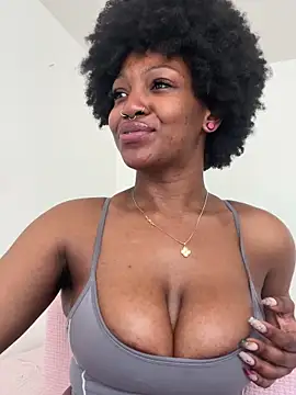 Chat XXX en directo de mochamimi