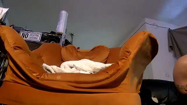 Chat XXX en directo de TheHellBilly