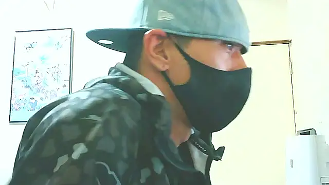 Ta3939 élő XXX-chatje