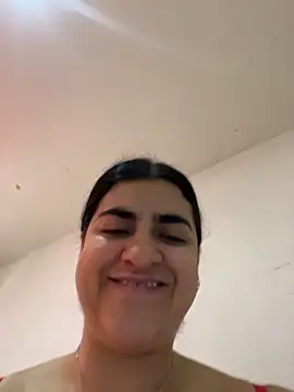 DAMSEL_30 élő XXX-chatje