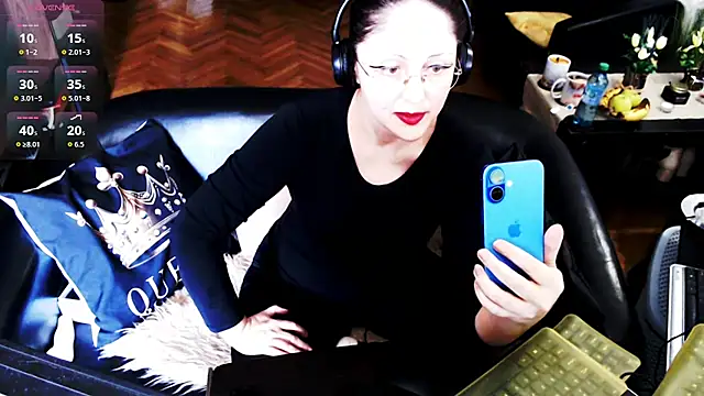 Imperatriza élő XXX-chatje