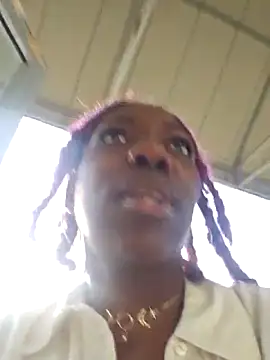 โชว์เว็บแคมของ oliviaprettypussy