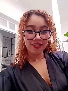 แชท XXX สดของ Sienna_brunette