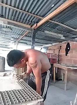 hoteder: διαδικτυακό σόου στην κάμερα