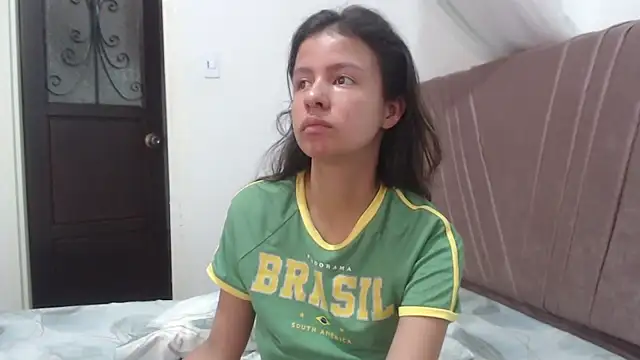 nathaly_jones_'s Live XXX Chat