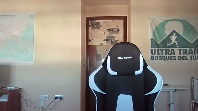 llopaco Adlı Modelin Canlı XXX Sohbeti