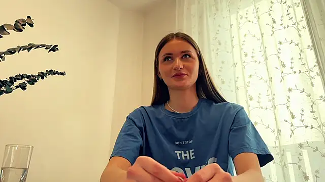 HallieHollo Live XXX-chat