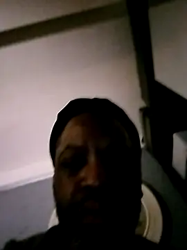 Show de alfiebrown007 na webcam