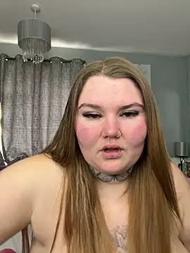 BeeMay22 – Live XXX-chat