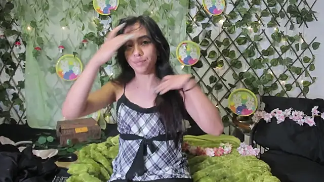 Онлайн чат XXX LittlePeach_