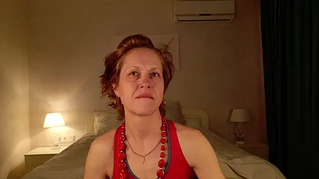 Chat +18 de LioraWeiss ao vivo