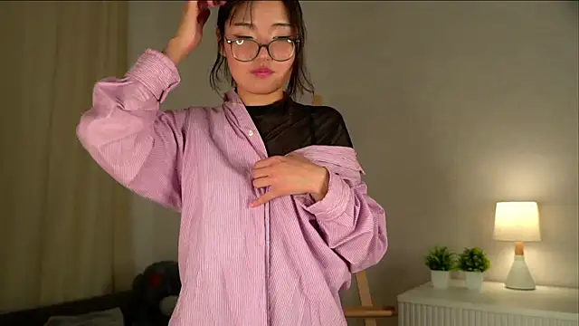 NelleMihalko's Live XXX Chat