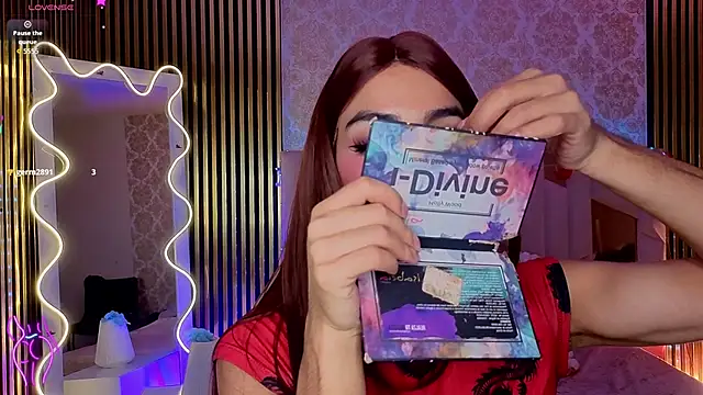 Show modela LIHIAN_TAY na web-kameri