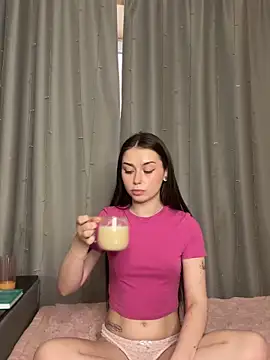 bellarison Adlı Modelin Canlı XXX Sohbeti