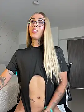 miss_tatiana_ Show in webcam