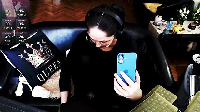 XXX chat uživo modela Imperatriza