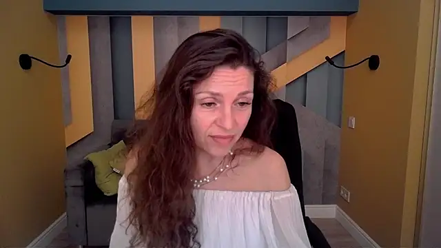 Chatroom XXX en direct de EllaLong