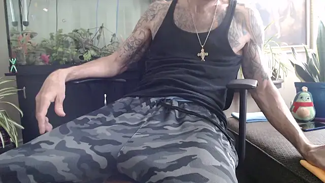 EspanolVato: διαδικτυακό σόου στην κάμερα