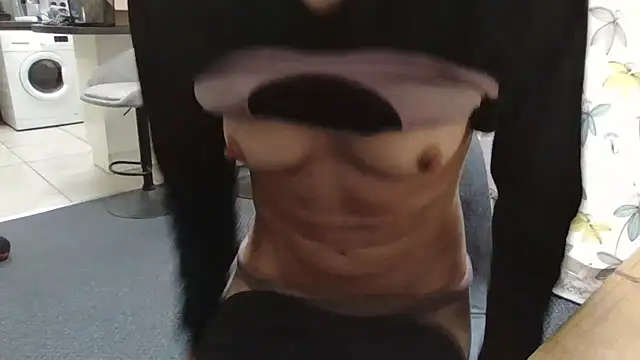 Chat XXX en directo de SportyBella_91