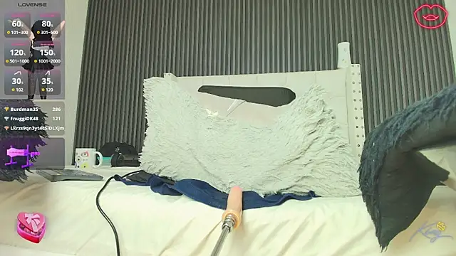 hazel_milf's Live XXX Chat