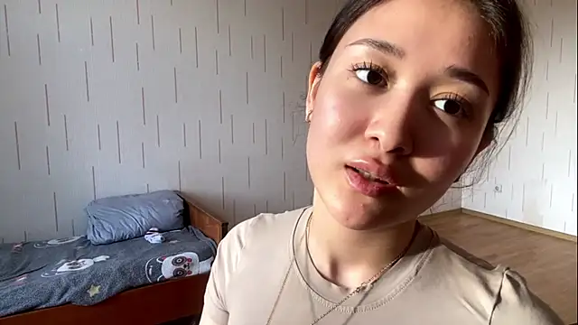 YourMiIaのライブXXXチャッ  ト