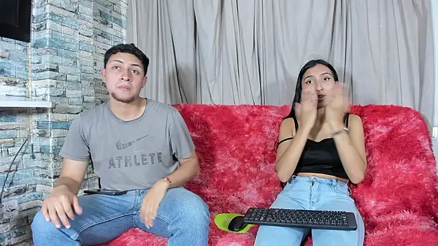 NoahAndBunny Webcamshow