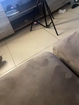 Dollyred 在線直播表演