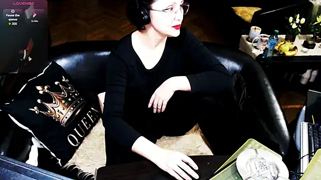 Imperatriza élő XXX-chatje