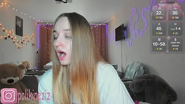 MoonDust Chat XXX in diretta