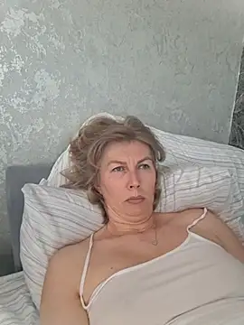 stellahere8's Live XXX Chat